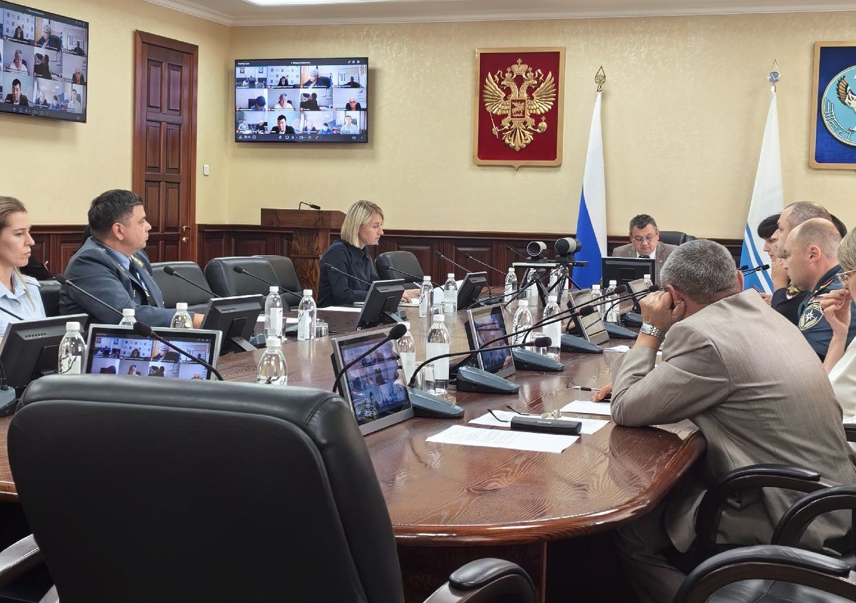 Заседание Межведомственной комиссии Республики Алтай по проведению оценки готовности организаций, осуществляющих образовательную деятельность, к новому 2025/26 учебному году